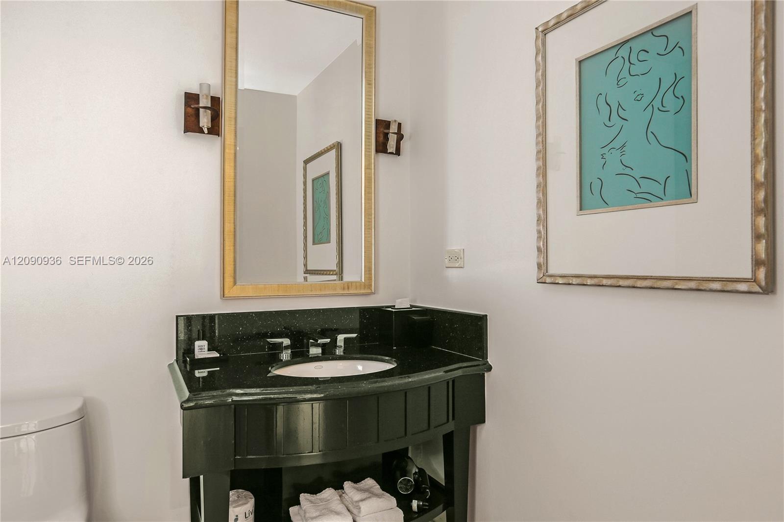 4391 Collins Avenue 307 Property Photo 14