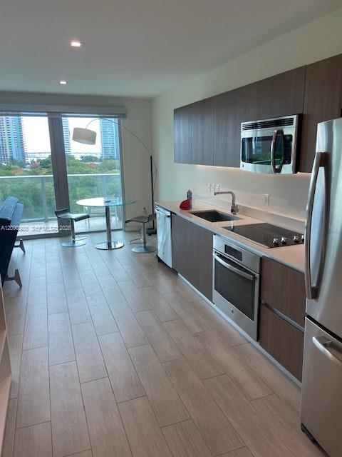 1600 Sw 1st Avenue 811 Property Photo 4