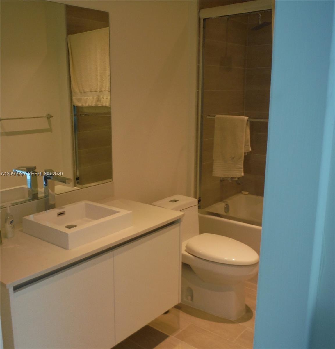1600 Sw 1st Avenue 811 Property Photo 12