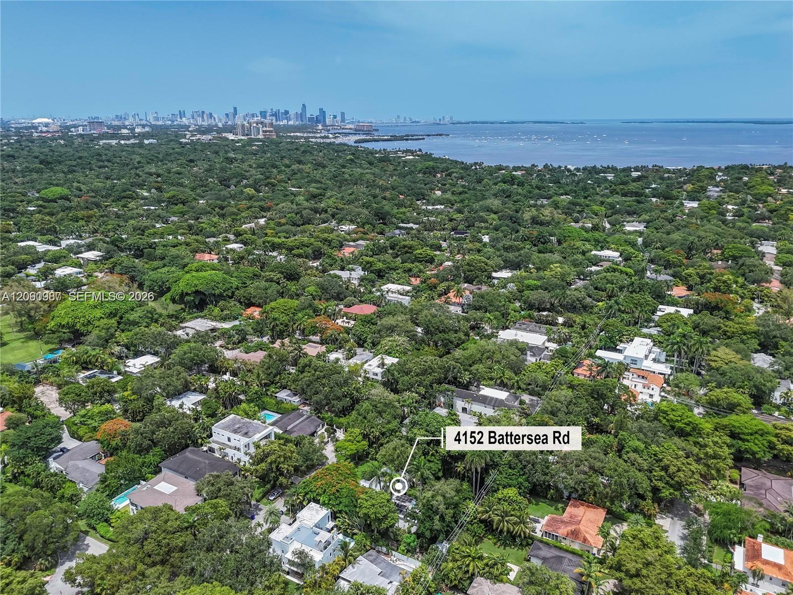 A12090987 Property Photo 30