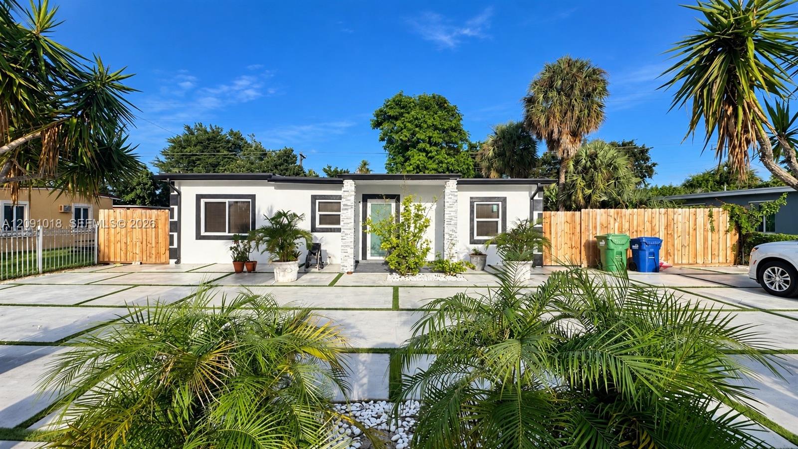 16561 Nw 19th Avenue Property Photo 1