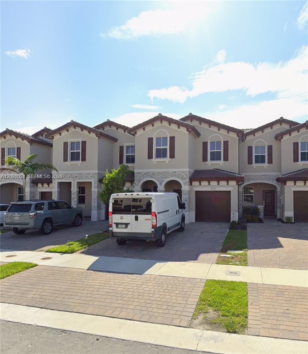 12525 Nw 23rd Place Property Photo 1
