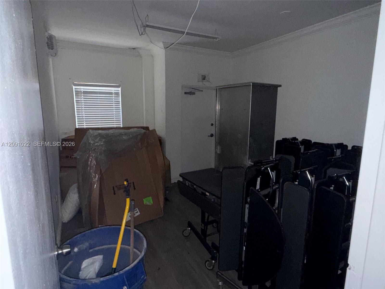 2550 W 78th Street D-5 Property Photo 2