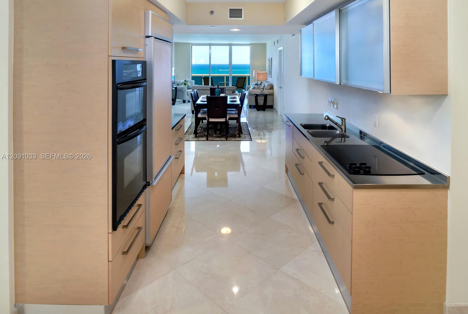 1850 S Ocean Drive 2203 Property Photo 2