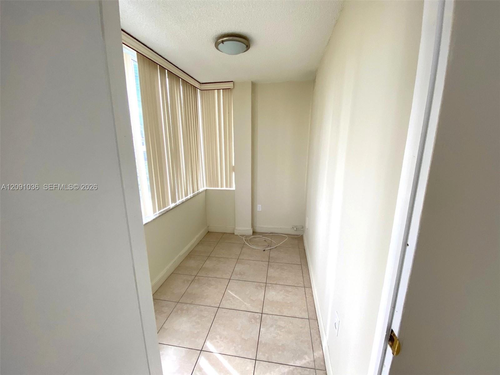 A12091036 Property Photo 7