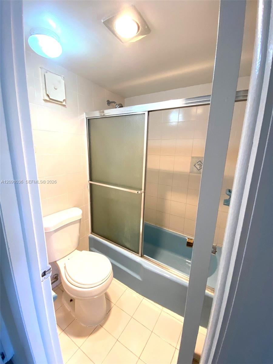 A12091036 Property Photo 10