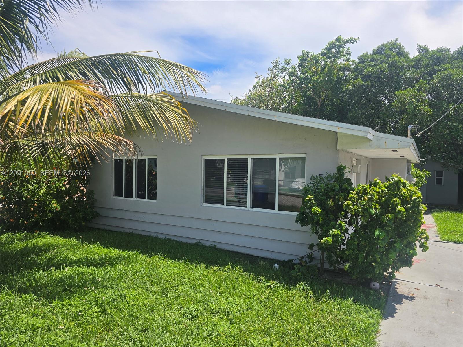 650 Nw 49th Street Property Photo 1