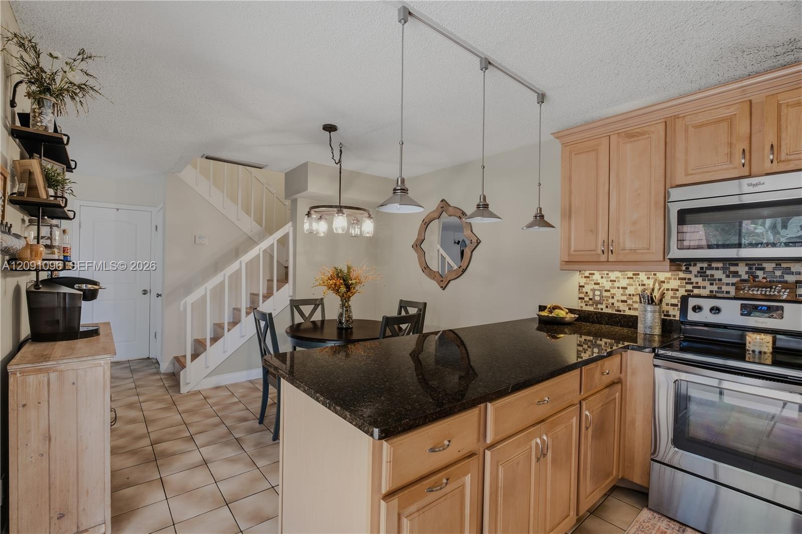 2160 White Pine Circle B Property Photo 8