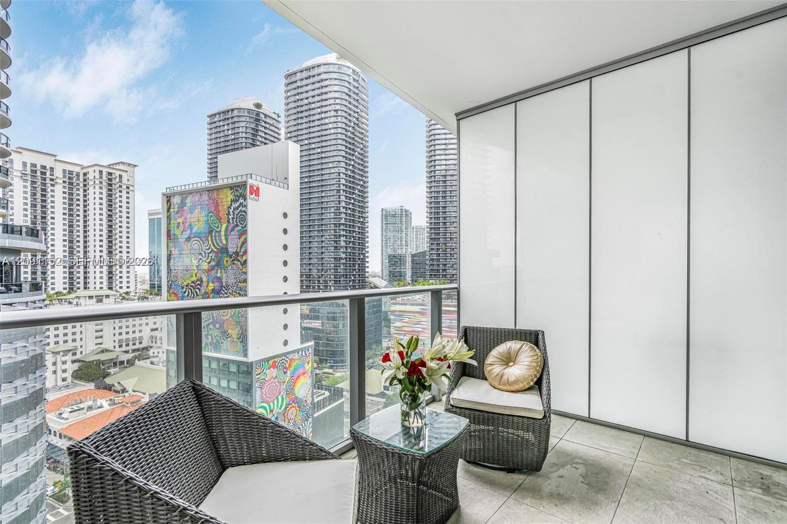 1010 Brickell Avenue 1710 Property Photo 8