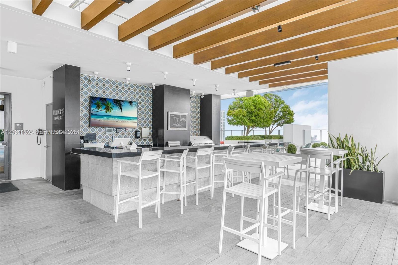 1010 Brickell Avenue 1710 Property Photo 17