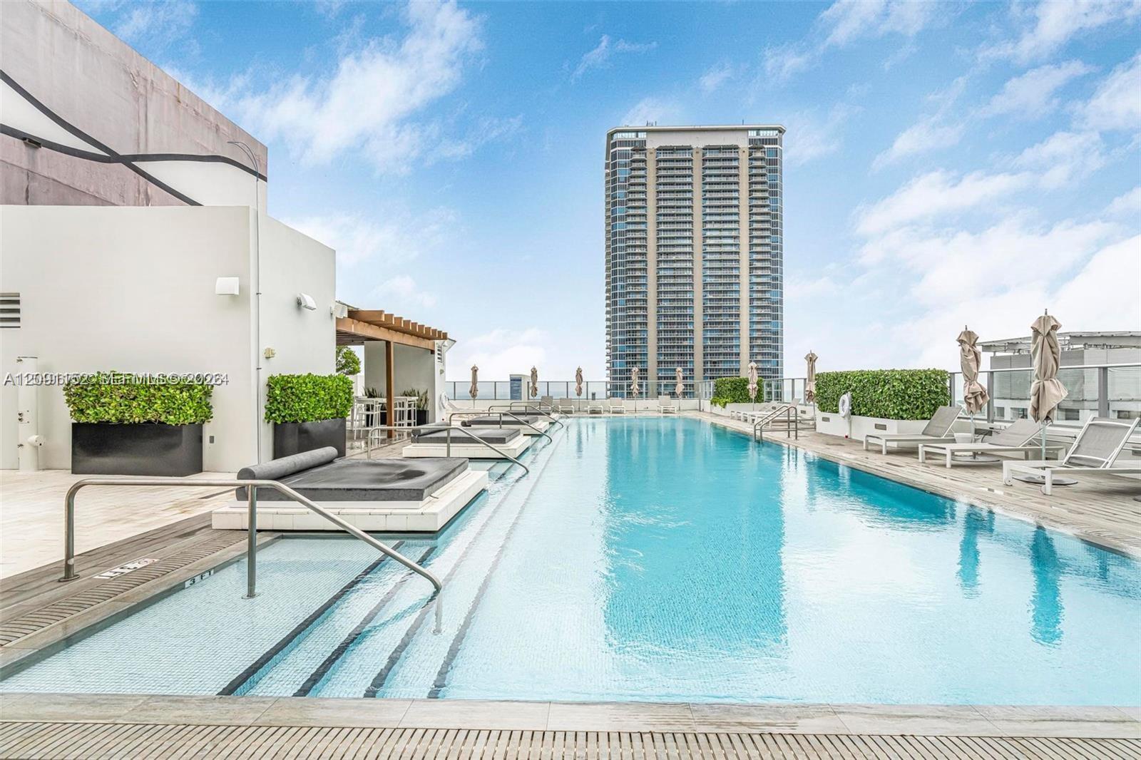 1010 Brickell Avenue 1710 Property Photo 19