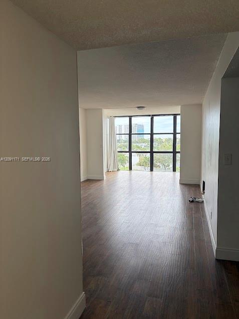 1000 Parkview Drive 605 Property Photo 3