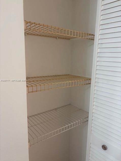 1000 Parkview Drive 605 Property Photo 12