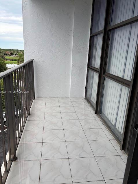 1000 Parkview Drive 605 Property Photo 19