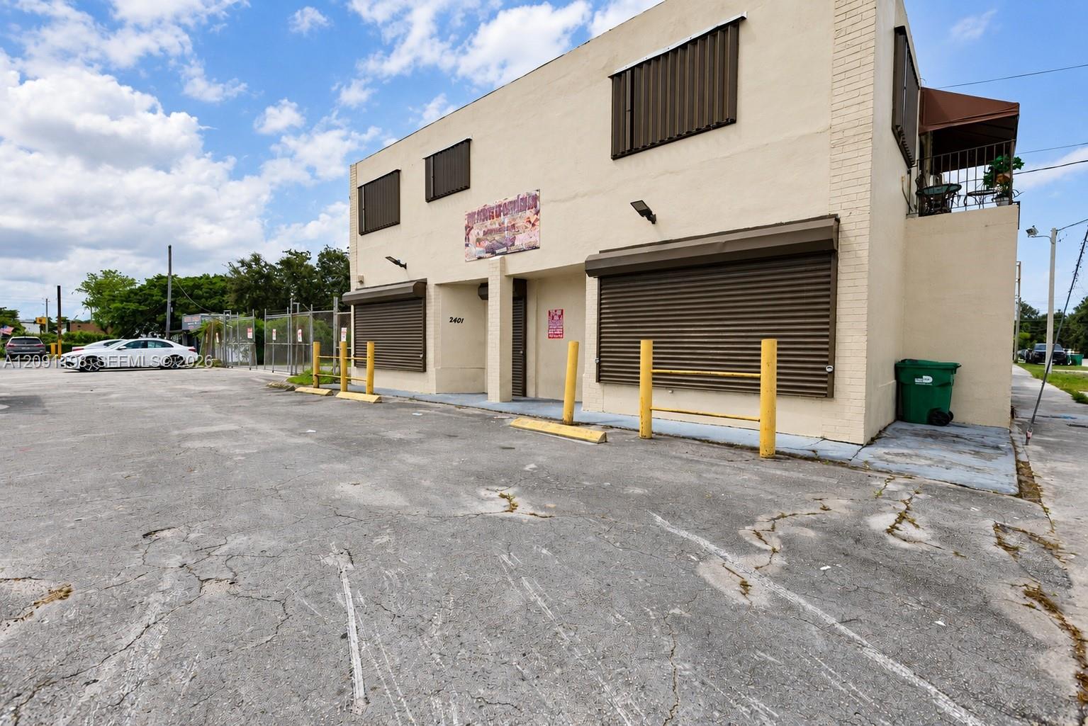2401 Nw 79th Street Property Photo 2