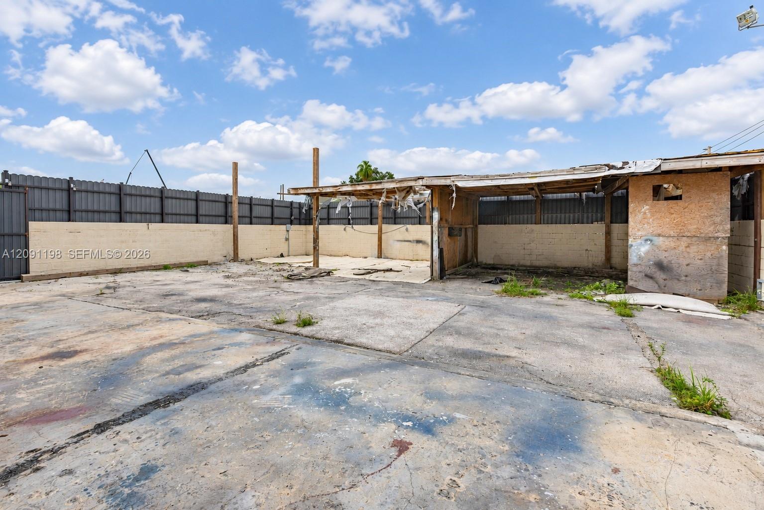 2401 Nw 79th Street Property Photo 11