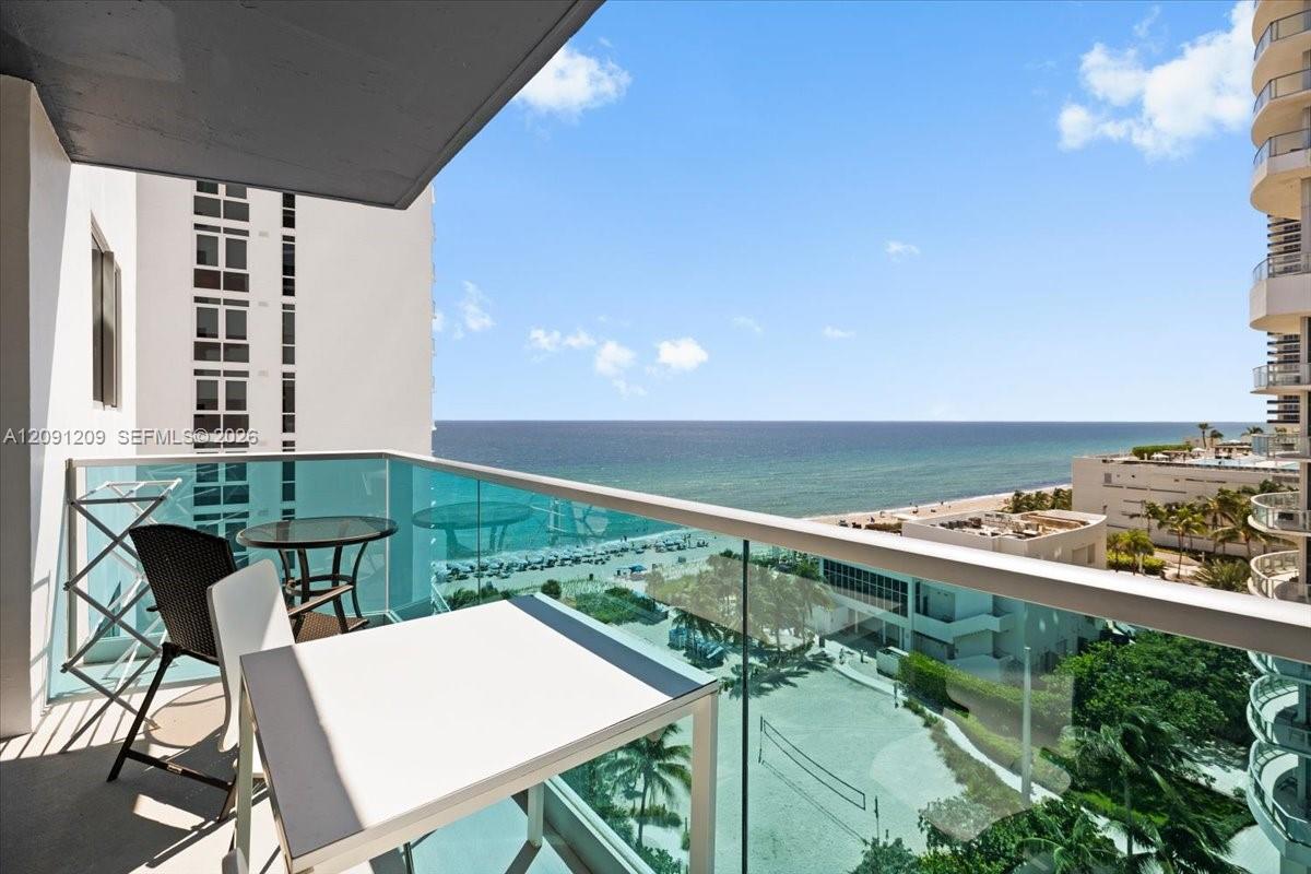 4001 S Ocean Drive 10R Property Photo 1