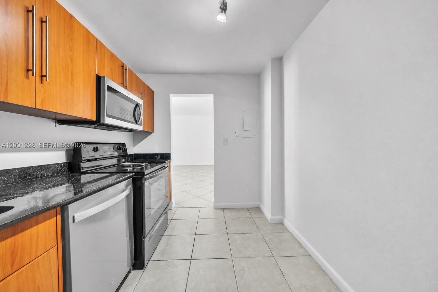 3001 S Ocean Drive 1237 Property Photo 8