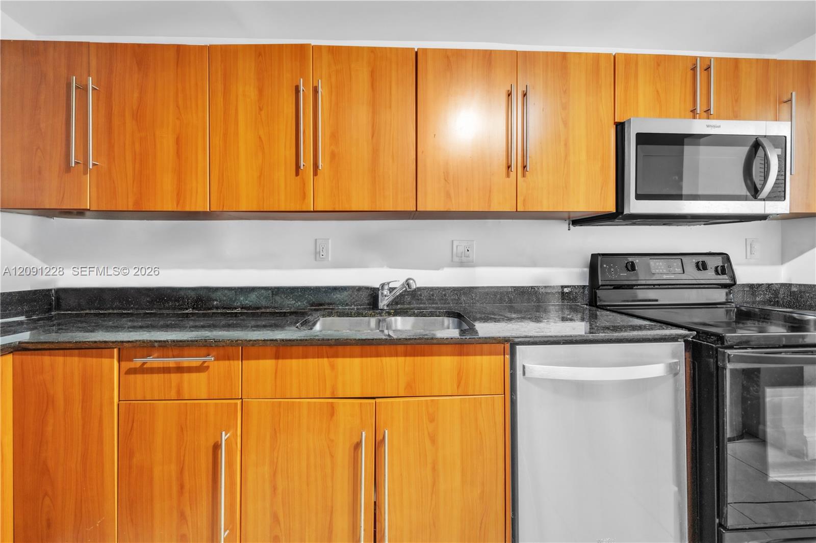 3001 S Ocean Drive 1237 Property Photo 9