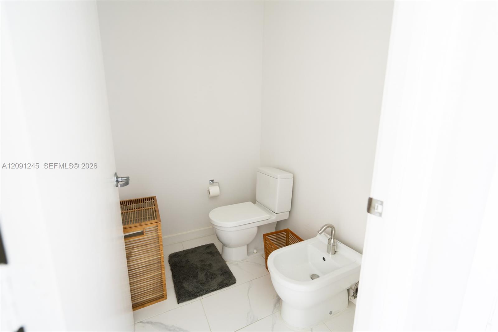 1100 Biscayne Boulevard 3302 Property Photo 19