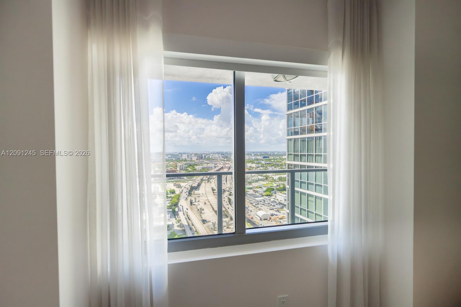 1100 Biscayne Boulevard 3302 Property Photo 22