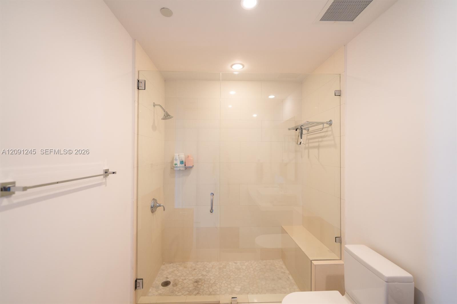 1100 Biscayne Boulevard 3302 Property Photo 28