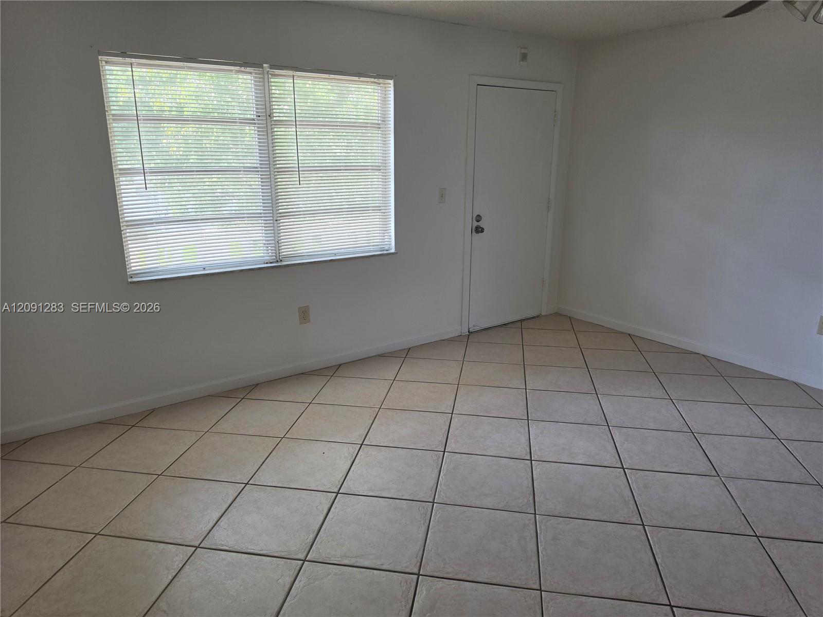 20210 Ne 2nd Avenue V30 Property Photo 10