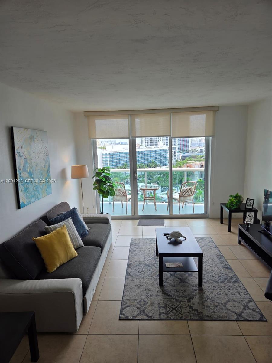 3801 S Ocean Drive 14u Property Photo 3
