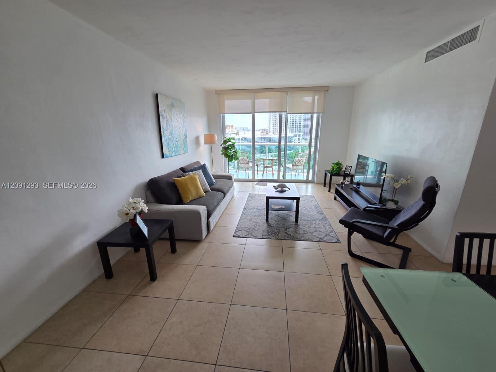3801 S Ocean Drive 14u Property Photo 4