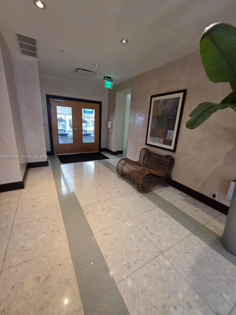 3801 S Ocean Drive 14u Property Photo 22