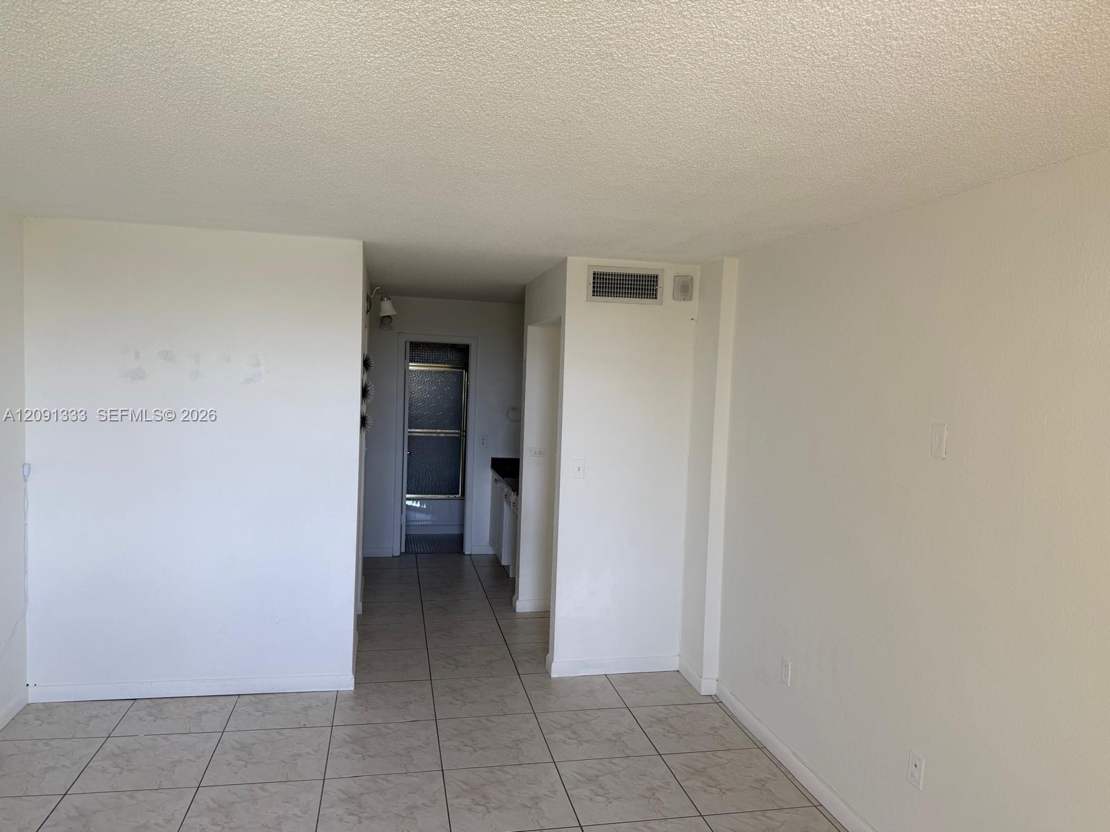 A12091333 Property Photo 4