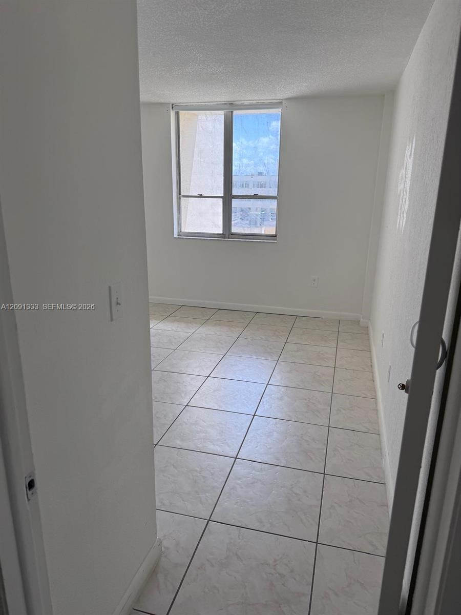 A12091333 Property Photo 7