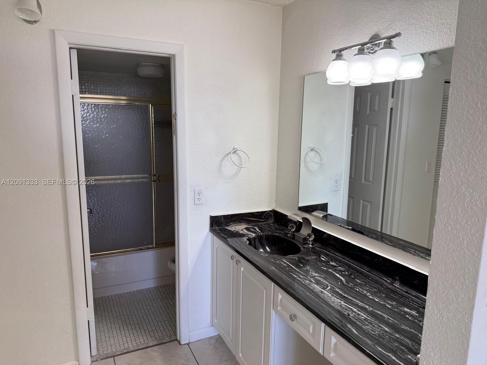 A12091333 Property Photo 10