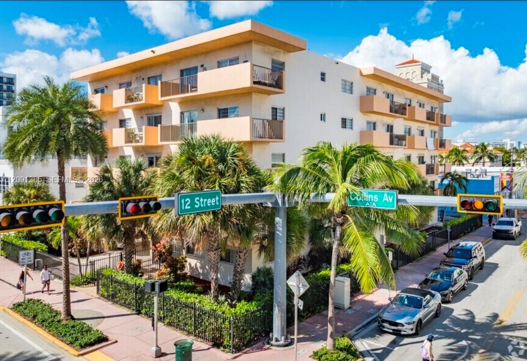 1150 Collins Avenue 404