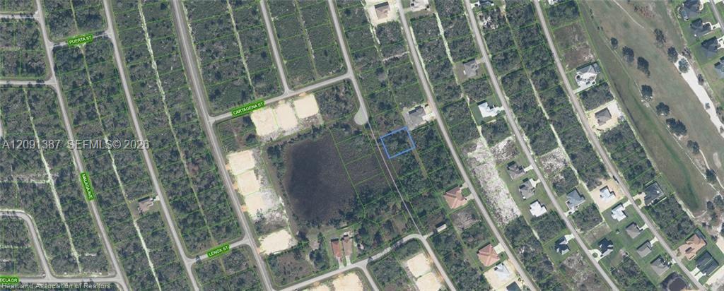 6857 Dickinson Drive Property Photo 3