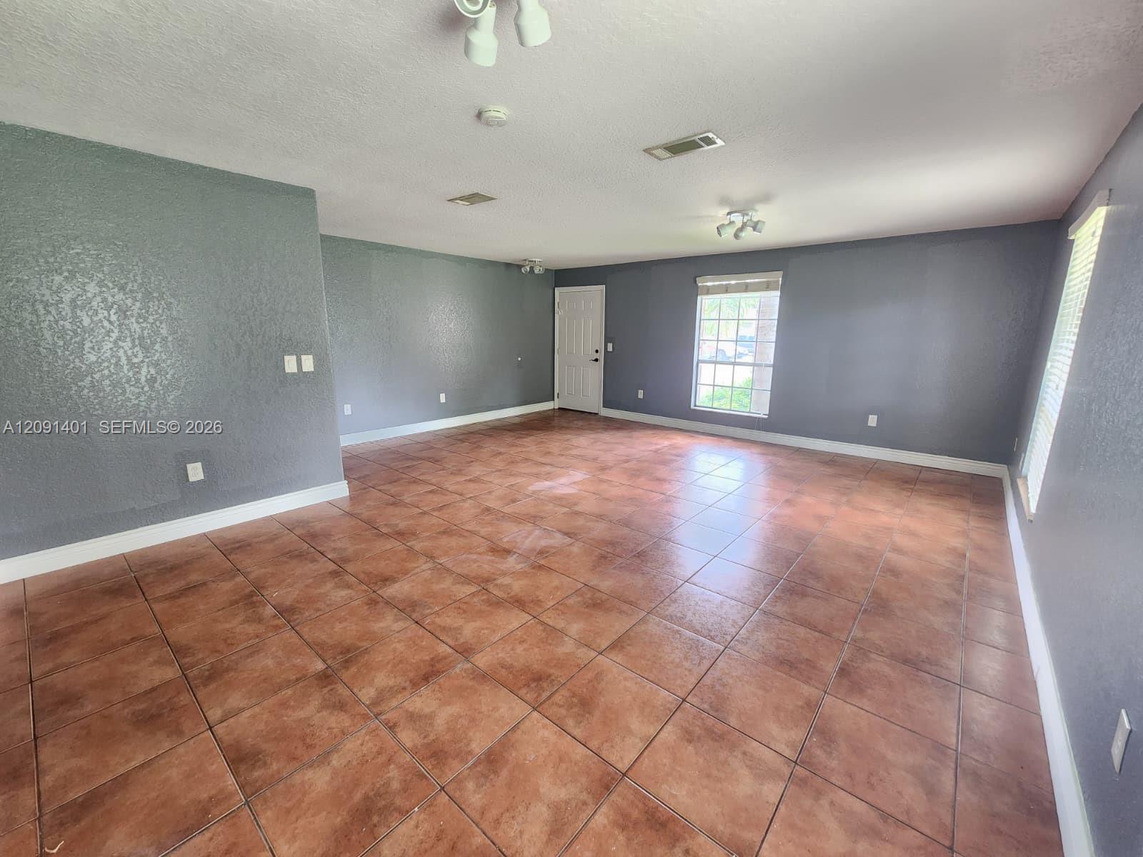 416 Banyon Tree Circle 108 Property Photo 13