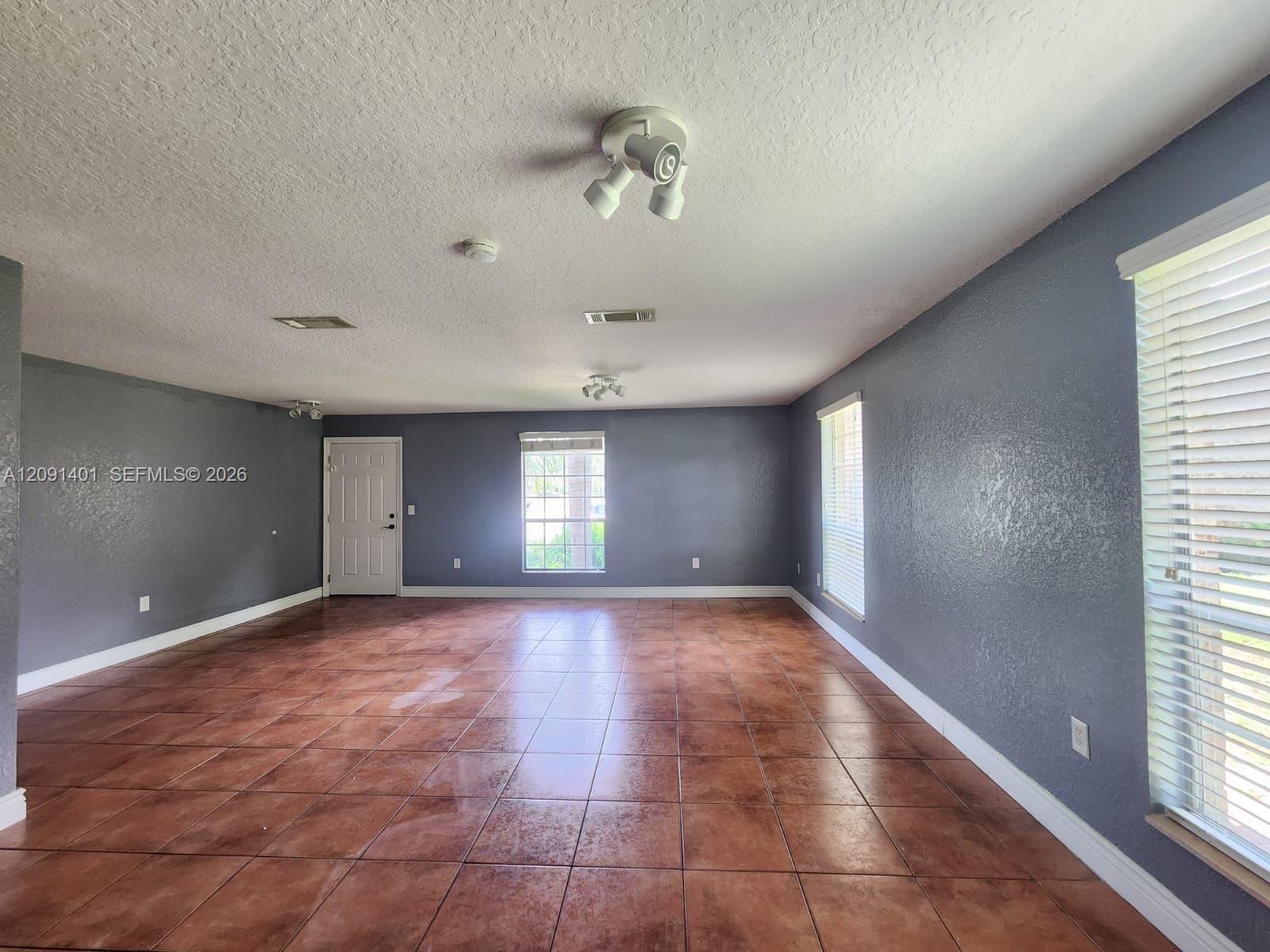 416 Banyon Tree Circle 108 Property Photo 20