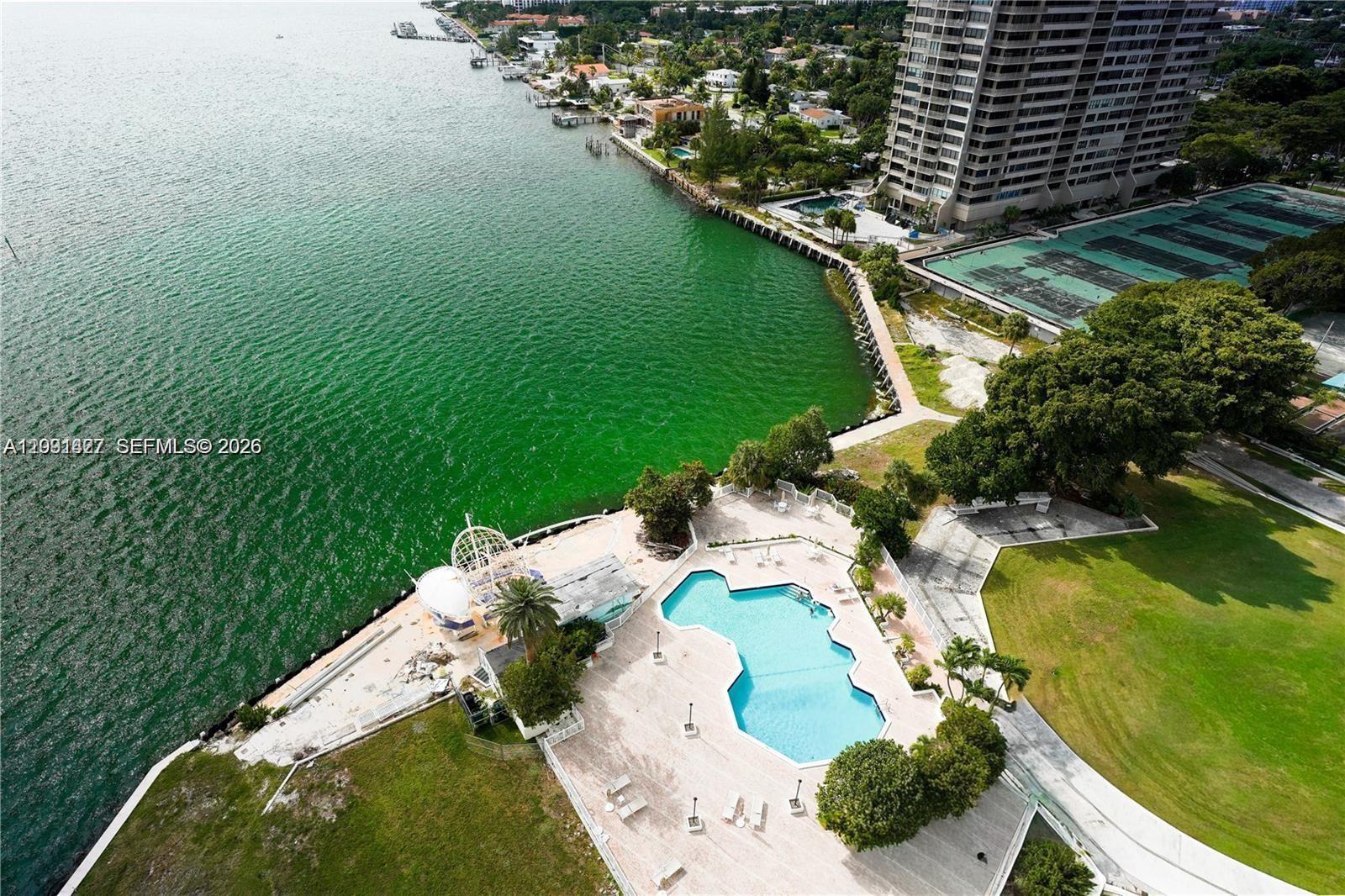 11111 Biscayne Boulevard 20e Property Photo 2