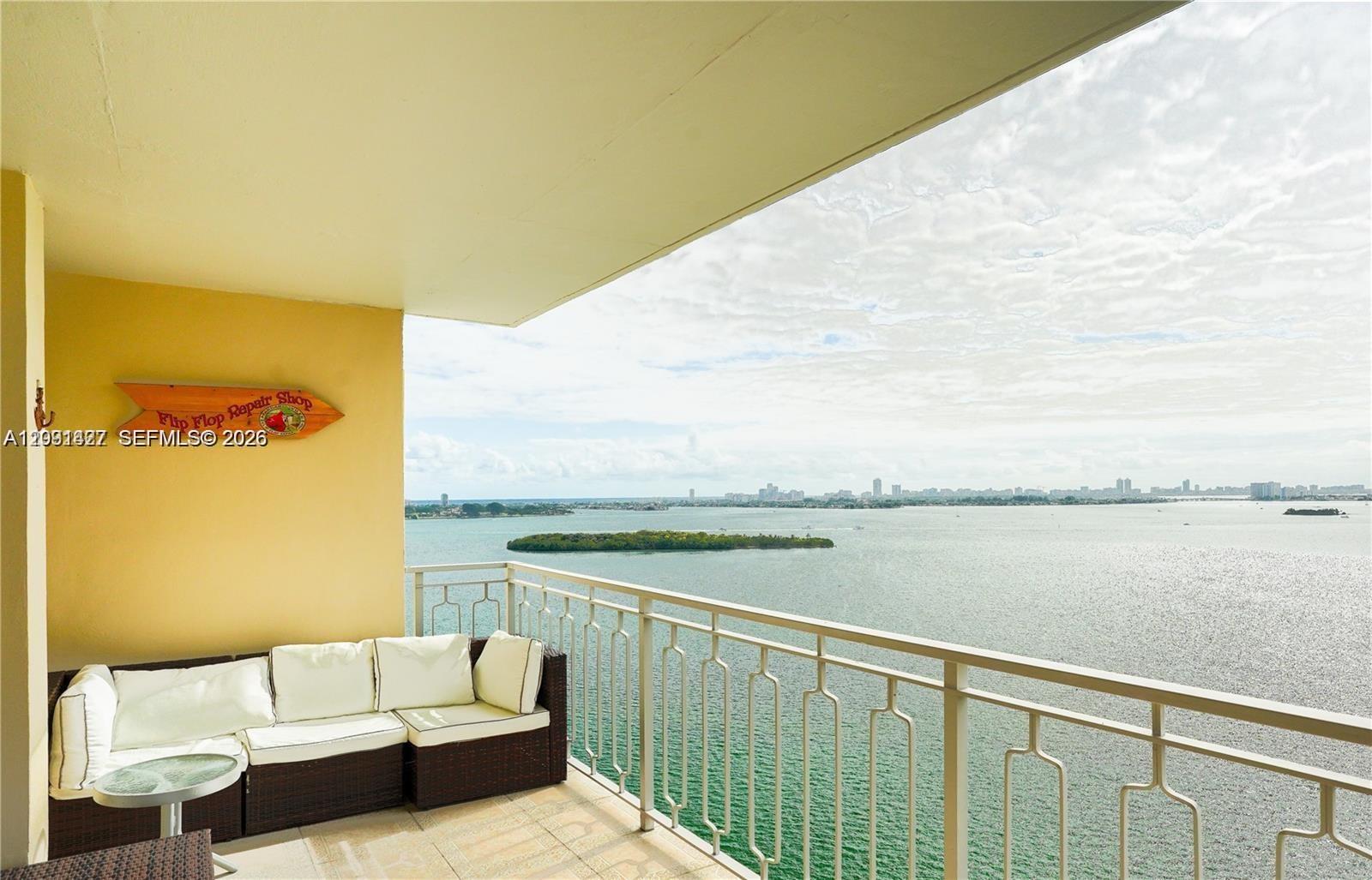 11111 Biscayne Boulevard 20e Property Photo 4