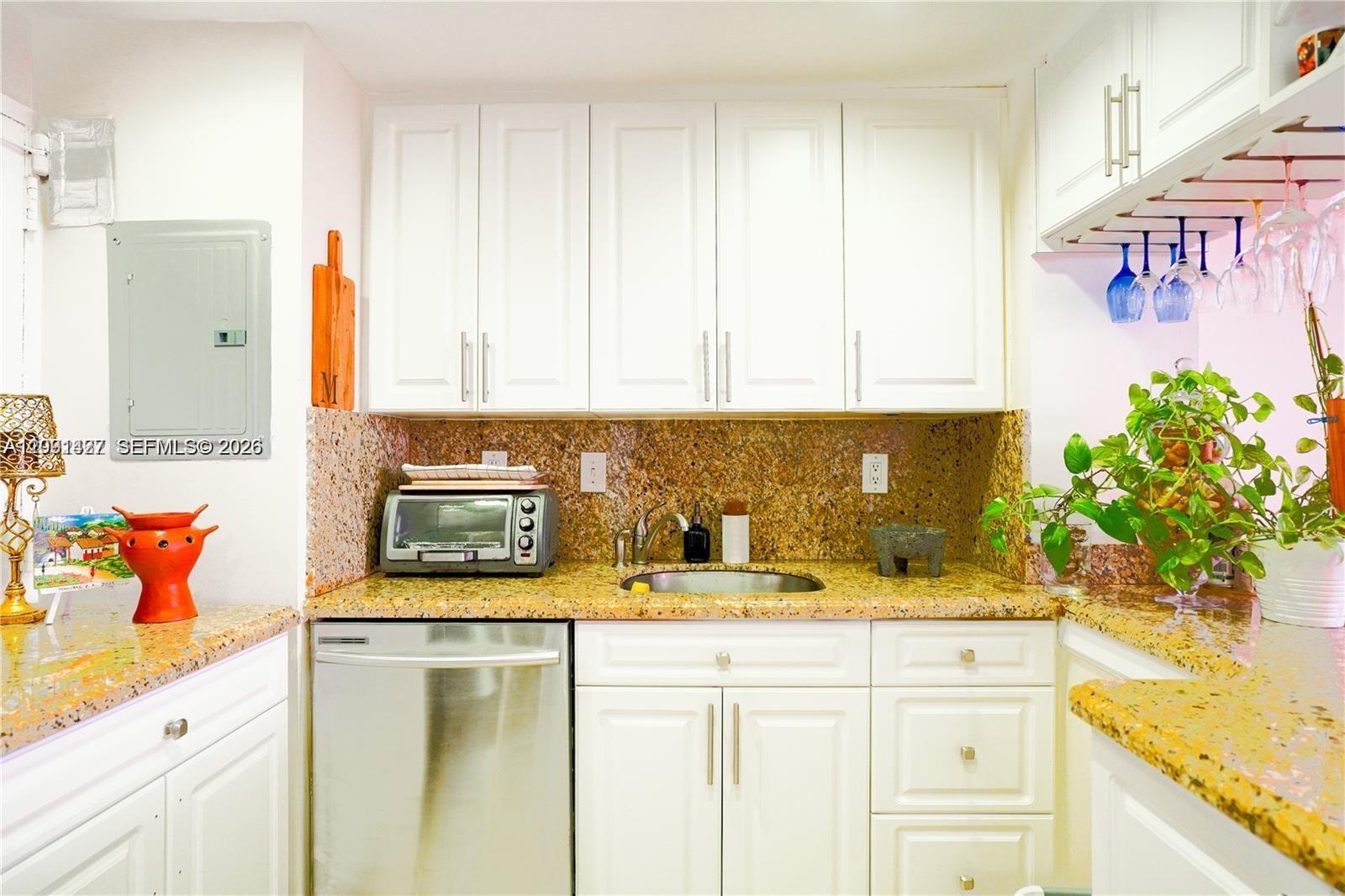 11111 Biscayne Boulevard 20e Property Photo 10
