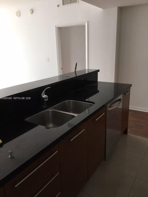 A12091450 Property Photo 30