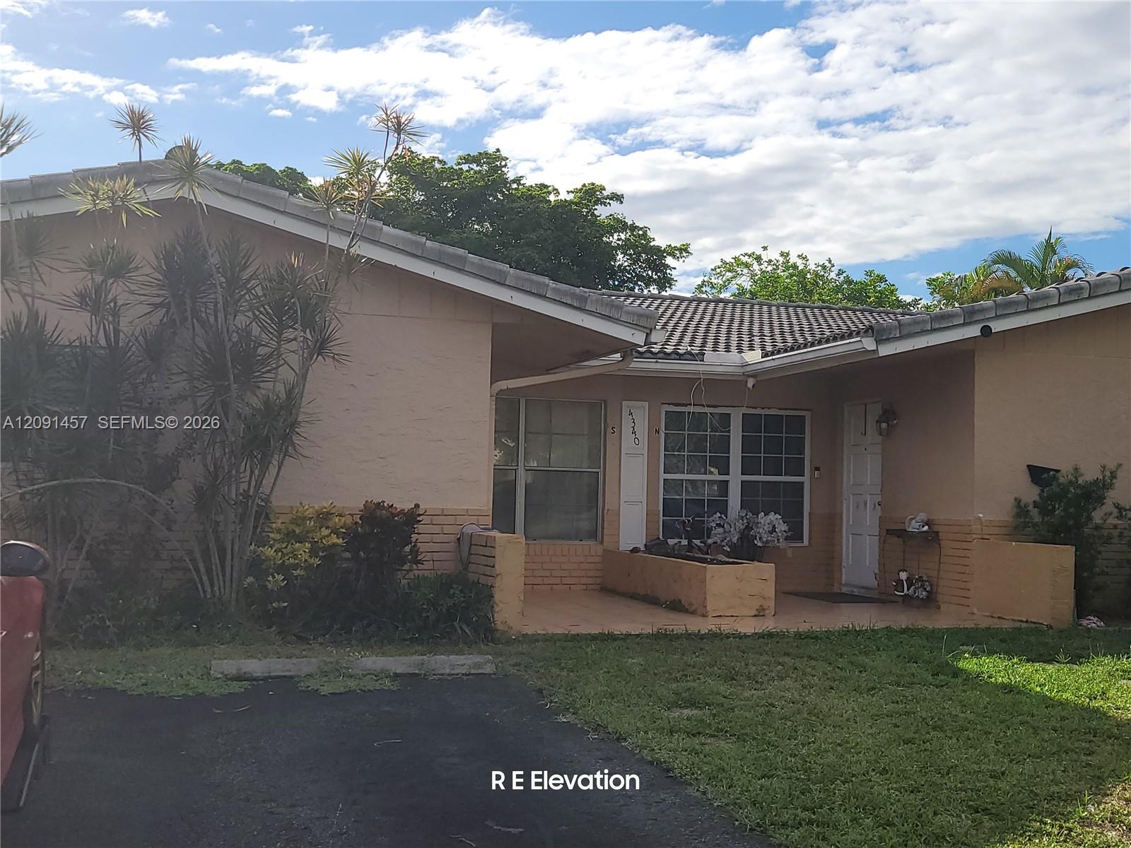 4340 Nw 110th Avenue Property Photo 1