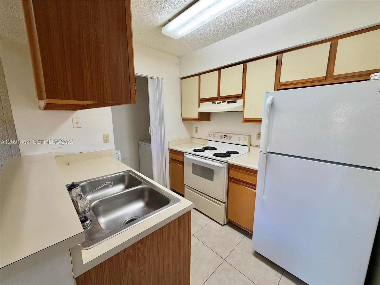 1285 Sw 46th Avenue 2711 Property Photo 3