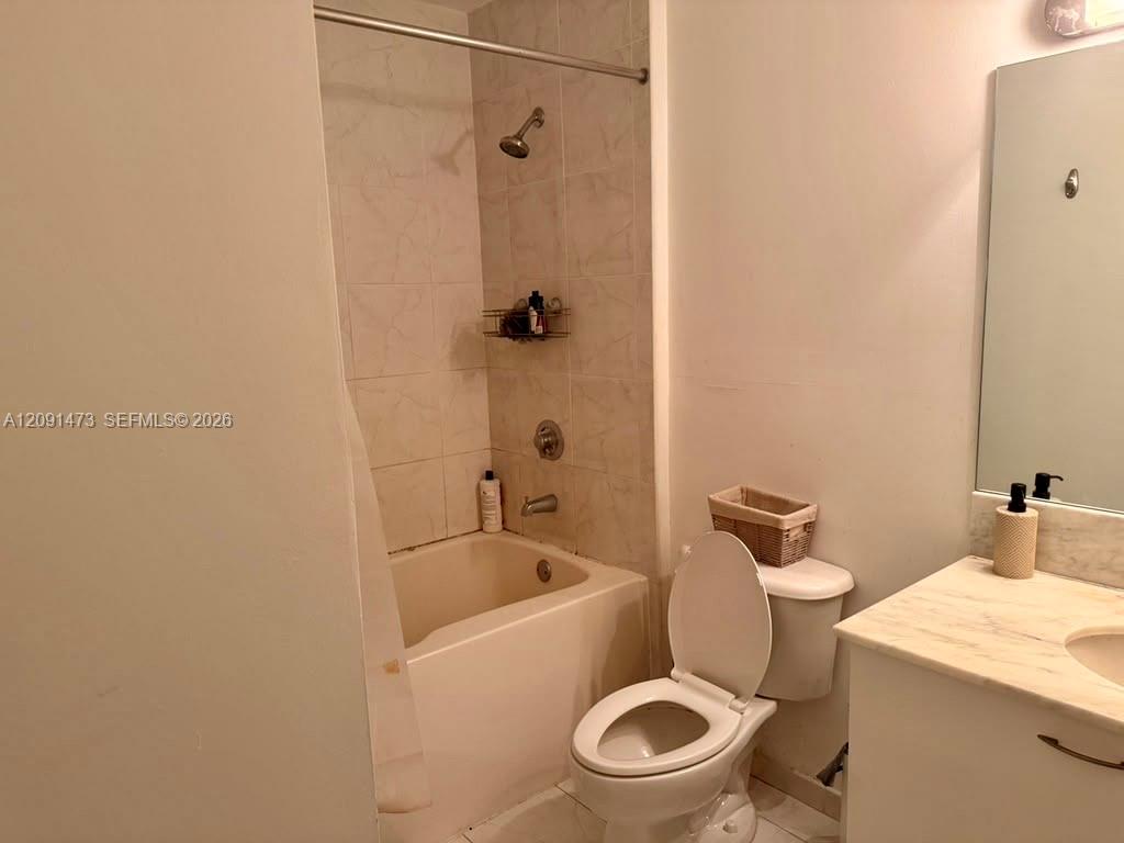 133 Ne 2nd Avenue 1605 Property Photo 14