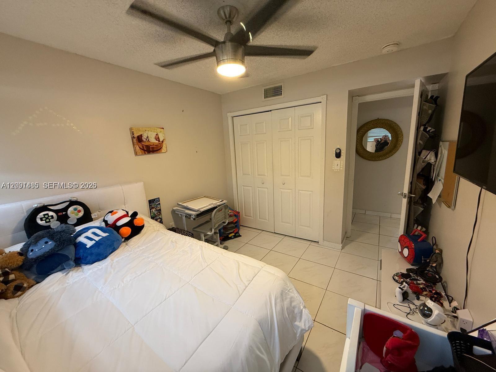 A12091485 Property Photo 25