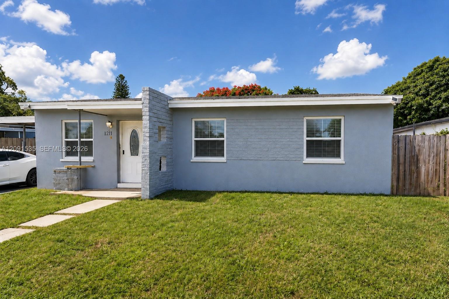 1211 Kasim Street Property Photo 1