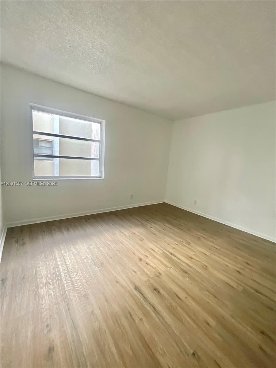 636 Nw 13th Street 23 Property Photo 5
