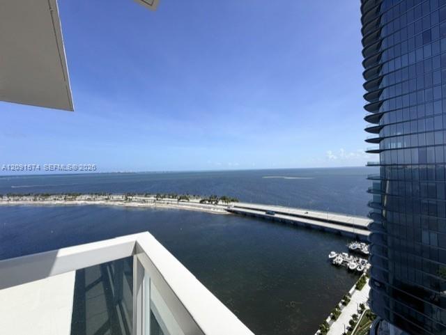 2451 Brickell Avenue Phc Property Photo 6