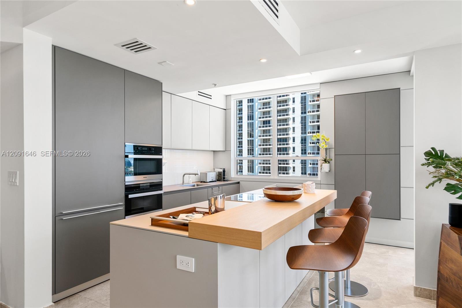801 Brickell Key Boulevard 1512 Property Photo 2