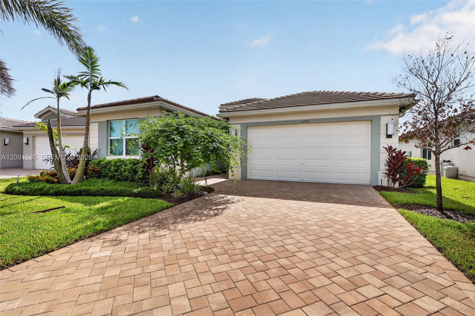 11797 Sw Coral Cove Parkway Property Photo 1